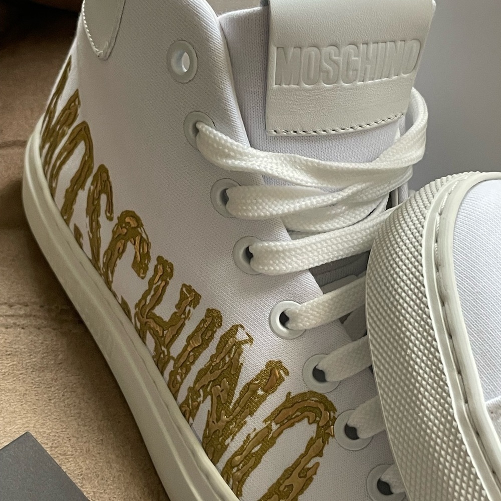Moschino High top sneakers canvas White/ Gold Versatile aesthetic - Picture 3 of 10
